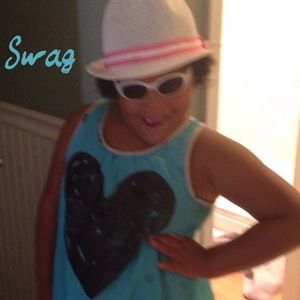 Meet your Posher, Belle